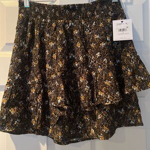 O’Neill NWT Floral Pull-On Skirt in Black and Yellow Size Small